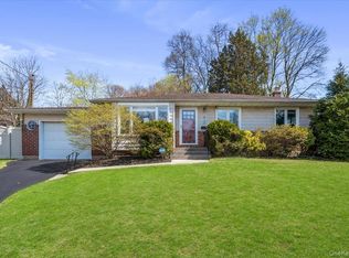 8 Bass Court, Huntington, NY 11743