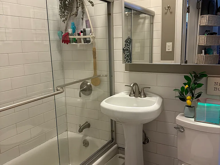647 Garden St #1W — Photo 12