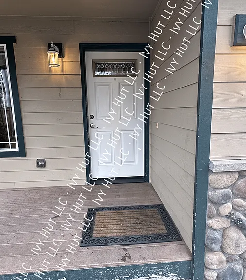 6725 Highland Dr — Photo 2