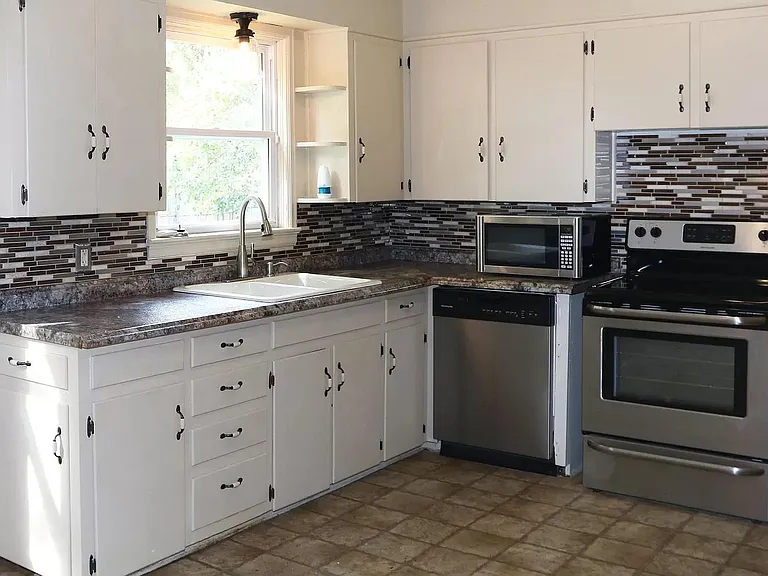 1915 S Roanoke Ave — Photo 7