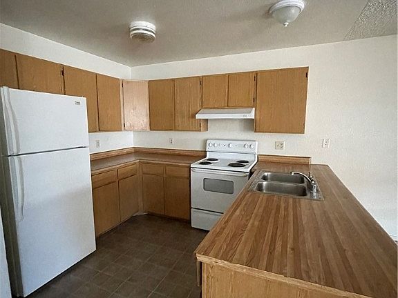 3rd image of 1333 Kari Lee Ct APT D