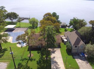 3603 Shore Shadows Dr, Crosby, TX 77532