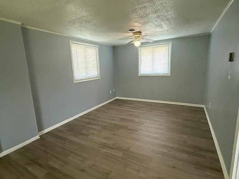 2001 Neville Cir — Photo 12