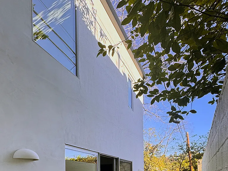 1210.5 Manzanita St — Photo 15