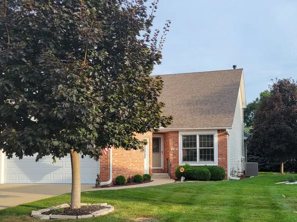 219 Field Dr, Normal, IL 61761