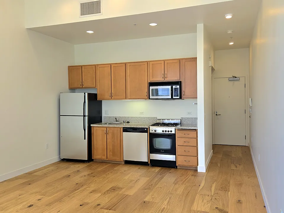 1020 12th St #405