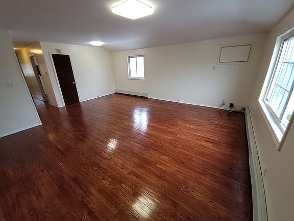3rd image of 21706 136th Ave #2