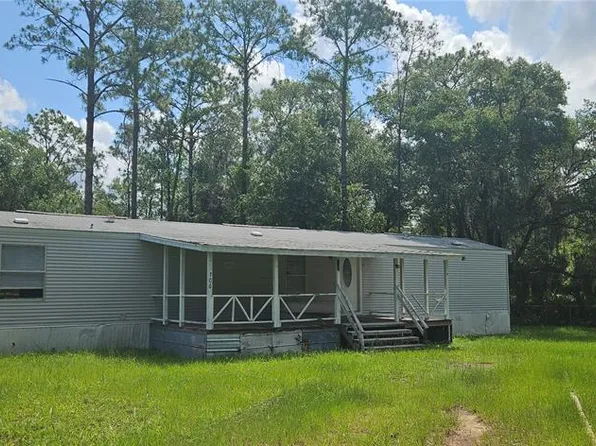 706 David Ave, Interlachen, FL 32148