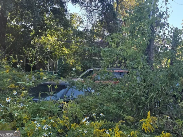 1525 New Castle St, Savannah, GA 31415