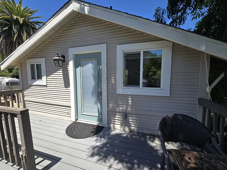 4072 Howard St #1 — Photo 2