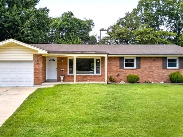 525 Norma Dr, Saint Charles, MO 63301