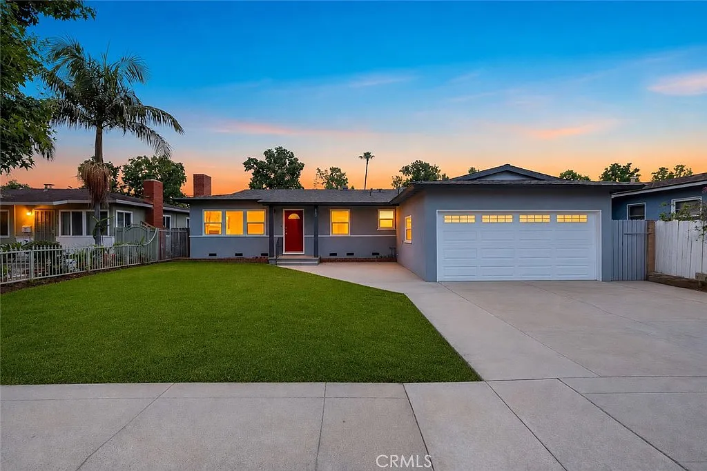 4 bed, 1286 sqft, $4,800 — Photo 1