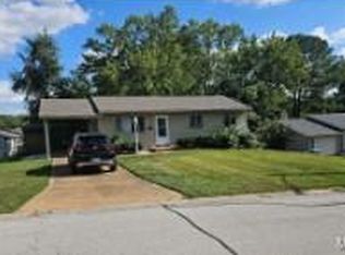 5186 Ville Camelia Ln, Hazelwood, MO