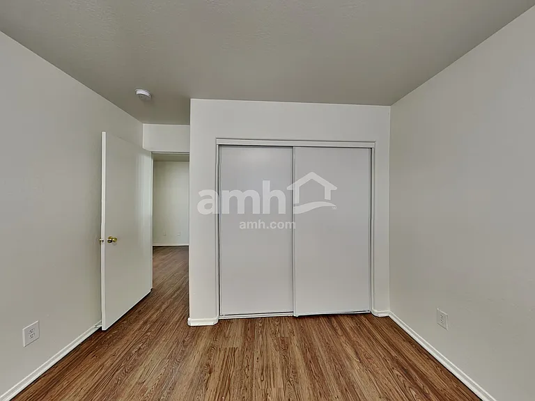 5211 W Warner St — Photo 23