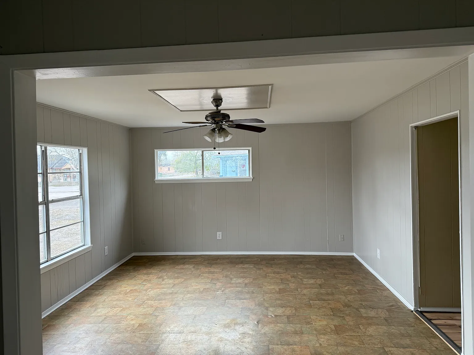 2 bed, 1178 sqft, $975 — Photo 3