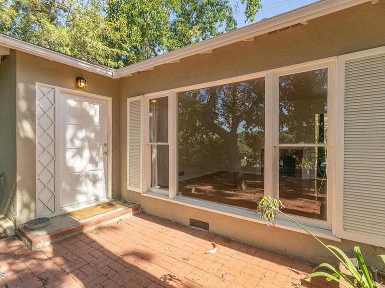 1425 Brixton Rd — Photo 2
