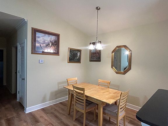 4th image of 450 Park Ave APT 314