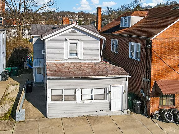 5th image of 329 Stanley Ave