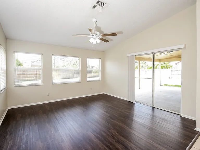 2640 Rolling Broak Dr — Photo 8