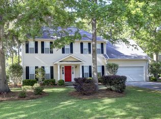 111 Farringdon Cir, Savannah, GA 31410