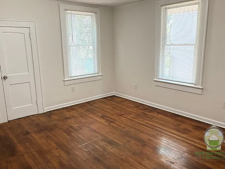 518 Perry Ave — Photo 7