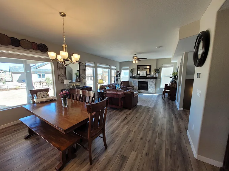 10135 Thrive Ln — Photo 8