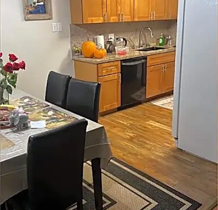 2nd image of 2533 Michelle Dr #1