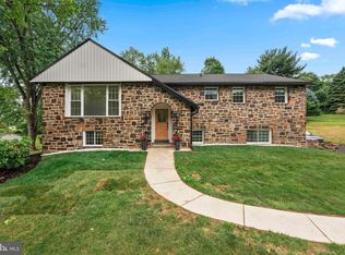 1212 Leedom Rd, Huntingdon Valley, PA 19006