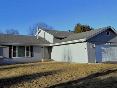 6356 Upper Ridge Way, Roscoe, IL, 61073