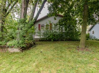 33047 N John Mogg Rd, Grayslake, IL 60030