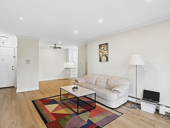 3rd image of 8427 W 99th Ter Unit 35-31