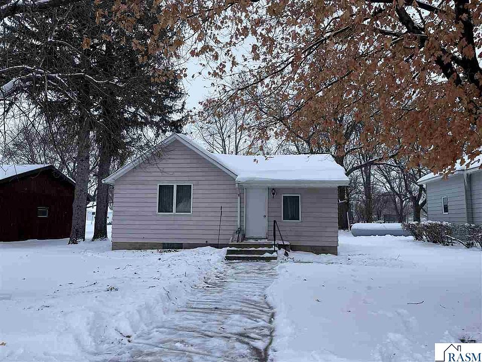 1st image of 114 1st Ave