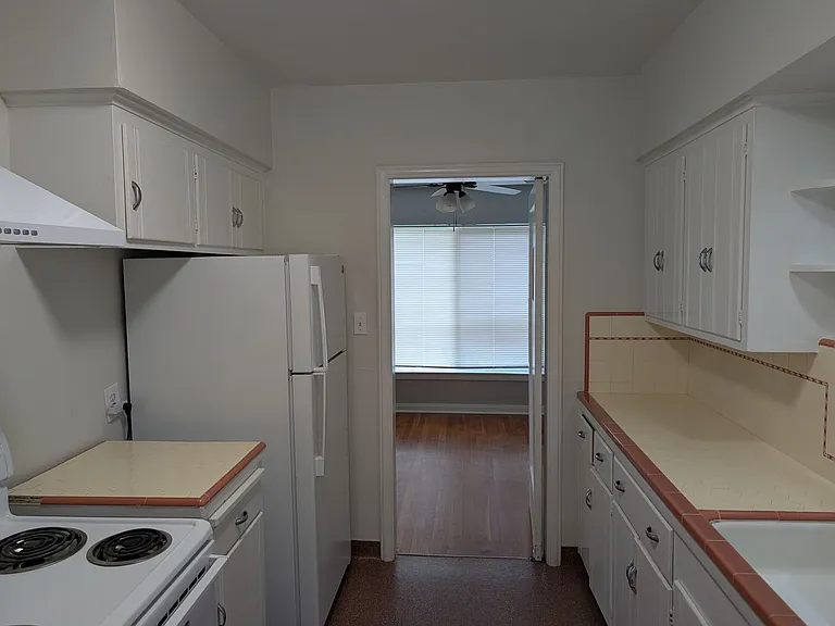 1311-1321 Van Ness 4-Plex-931 — Photo 4