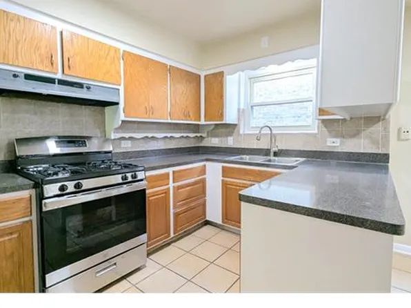 6505 S Eberhart Ave, Chicago, IL 60637