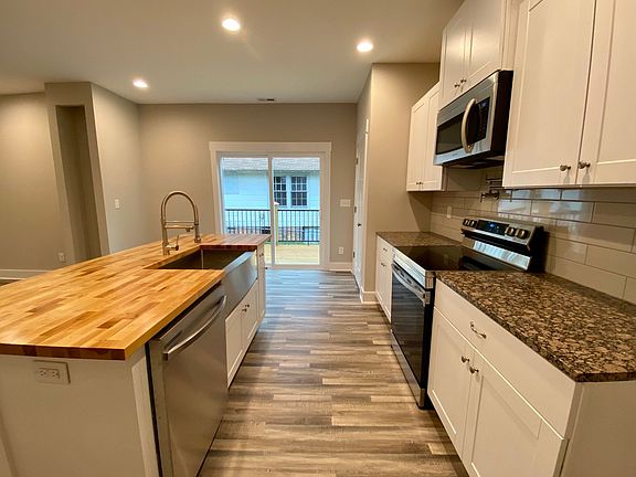 4th image of 304 S King St