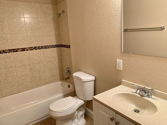 4th image of 3219 N 48th St Unit 4
