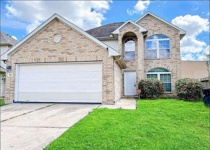 1st image of 9107 Regents Cove Ct
