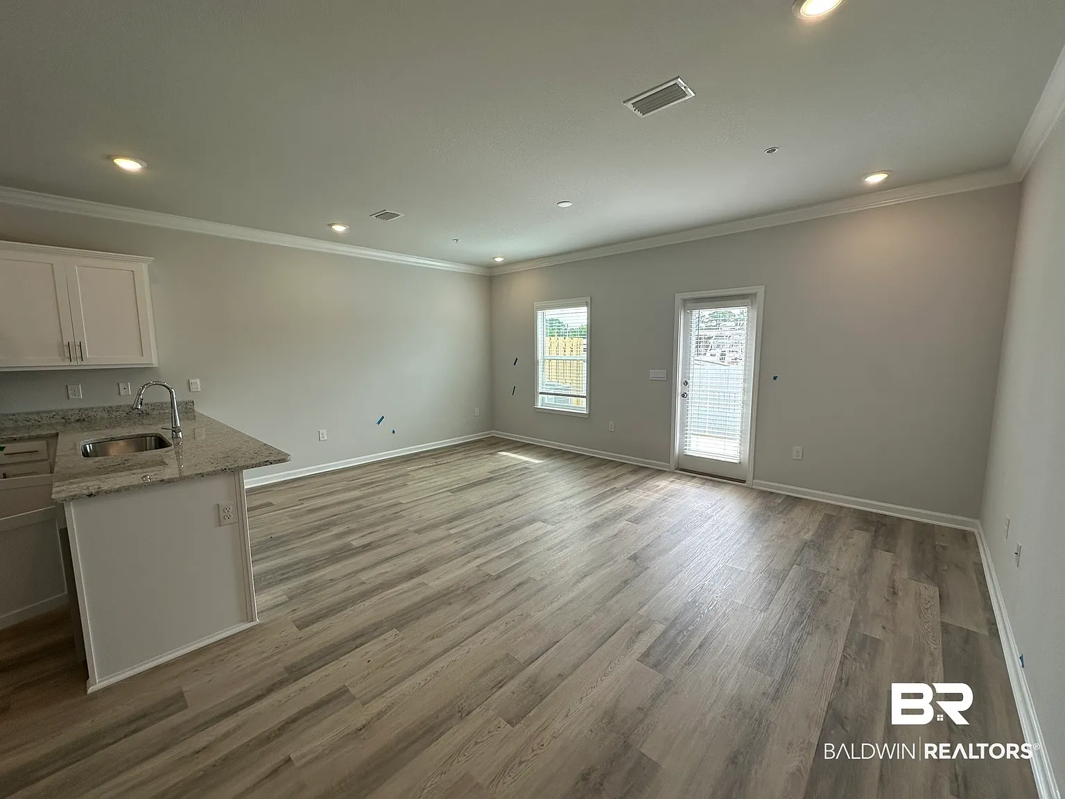 3 bed, 2.5 bath, 1437 sqft, $2,250 — Photo 2