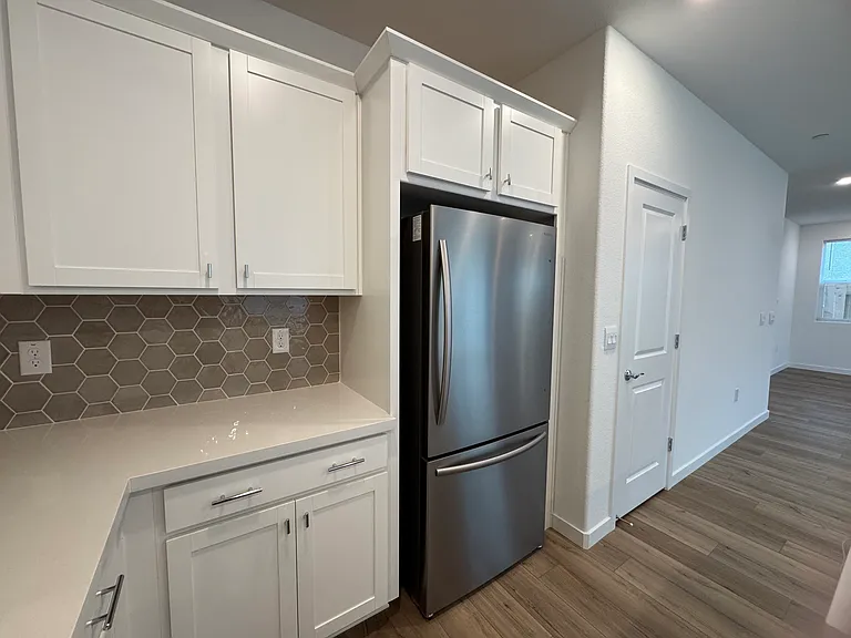 8143 Champart Cir — Photo 13