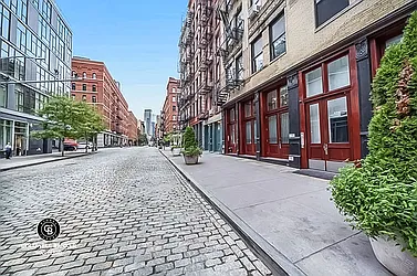 Rented by Coldwell Banker Warburg
