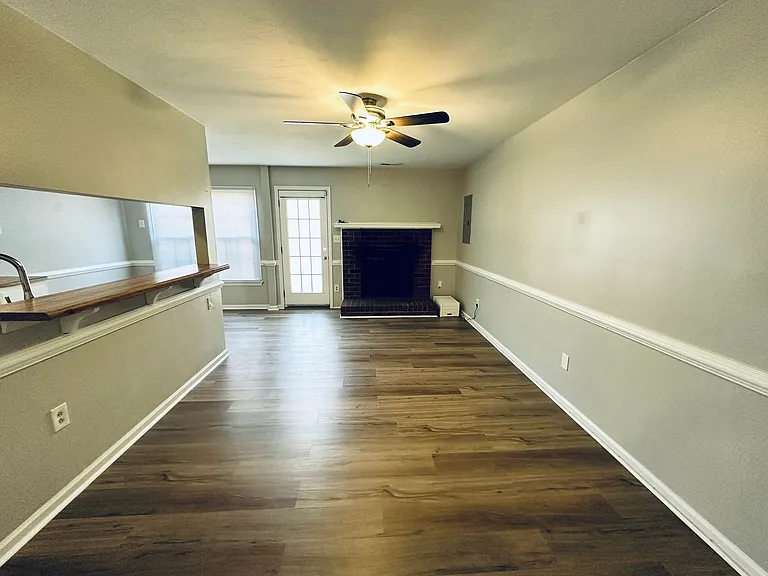 228 Windbrooke Ln — Photo 5