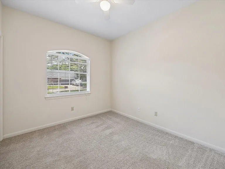 1201 Shadowlake Dr — Photo 7