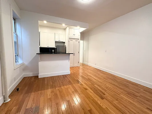 Rented by Camelot Realty Group | media 2