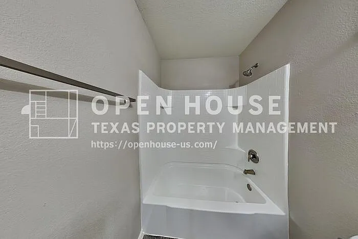 8516 Star Thistle Dr — Photo 17