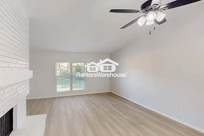 6407 Green Oaks Dr — Photo 5