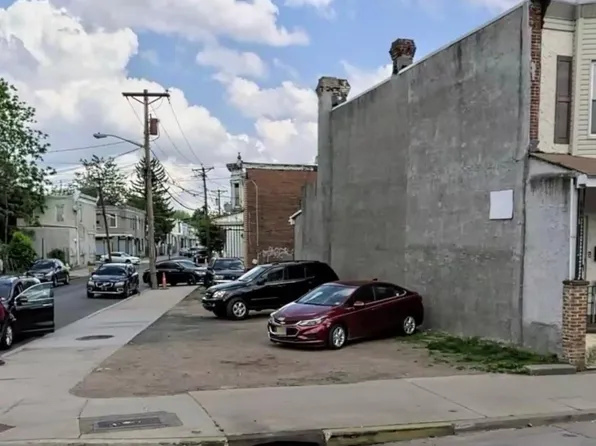 1650 Mount Ephraim Ave, Camden, NJ 08104