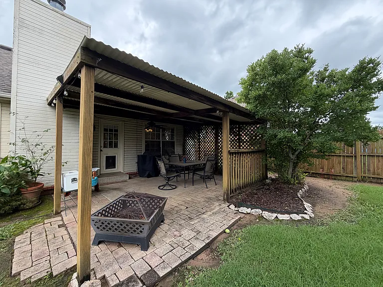 5230 Redbud Dr — Photo 2