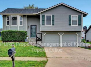 2407 SW Romar Rd, Topeka, KS 66614