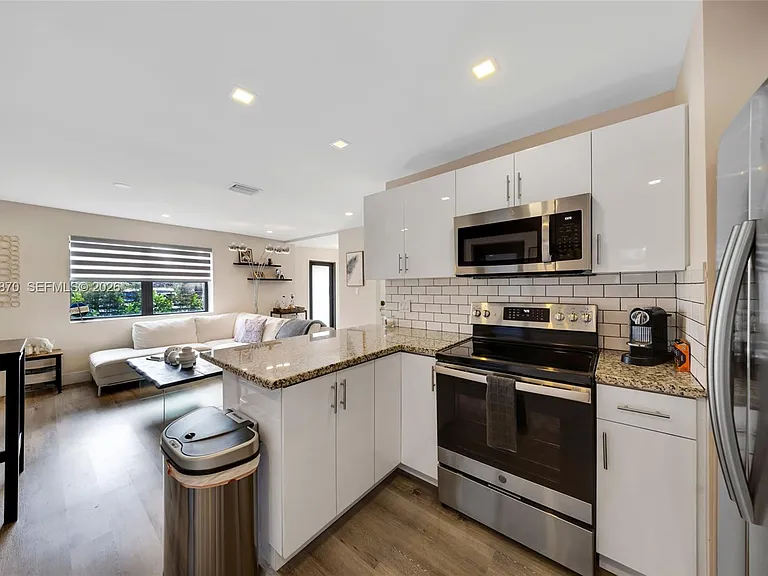 5612 NW 11th Ave — Photo 14