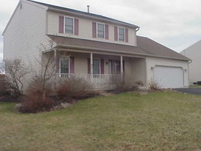 200 Wyndmead Ln, Douglassville, PA, 19518